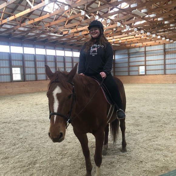 Meet your Posher, Michaela - Picture 4 of 7